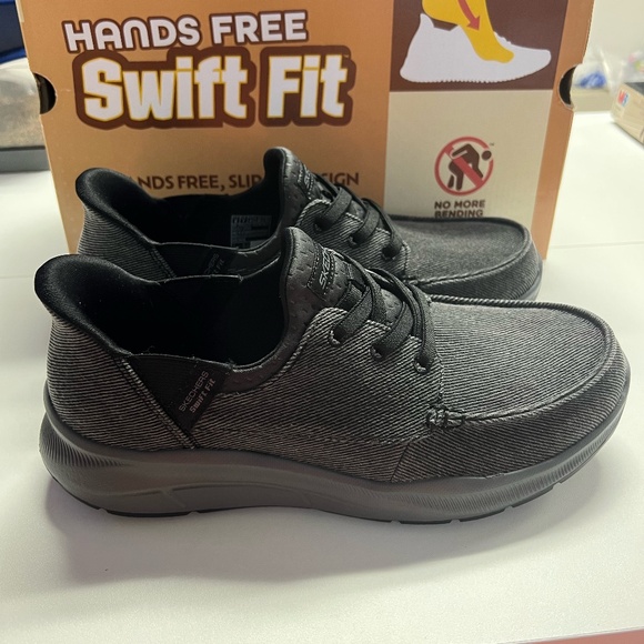 Men's Skechers swift fit lace up mod toe shoes size 8 - Picture 1 of 5